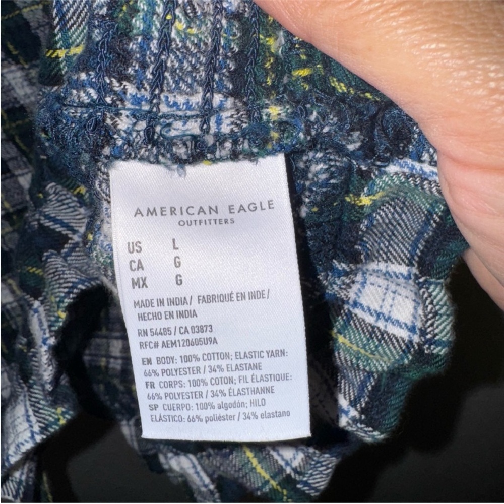 American Eagle Outfitters Black White Green Plaid Smocked Top - Picture 7 of 7
